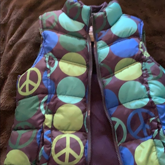 Girls vest - Picture 1 of 4